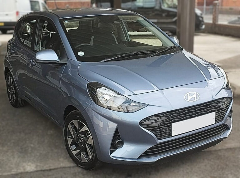Hyundai i10 Small car 1